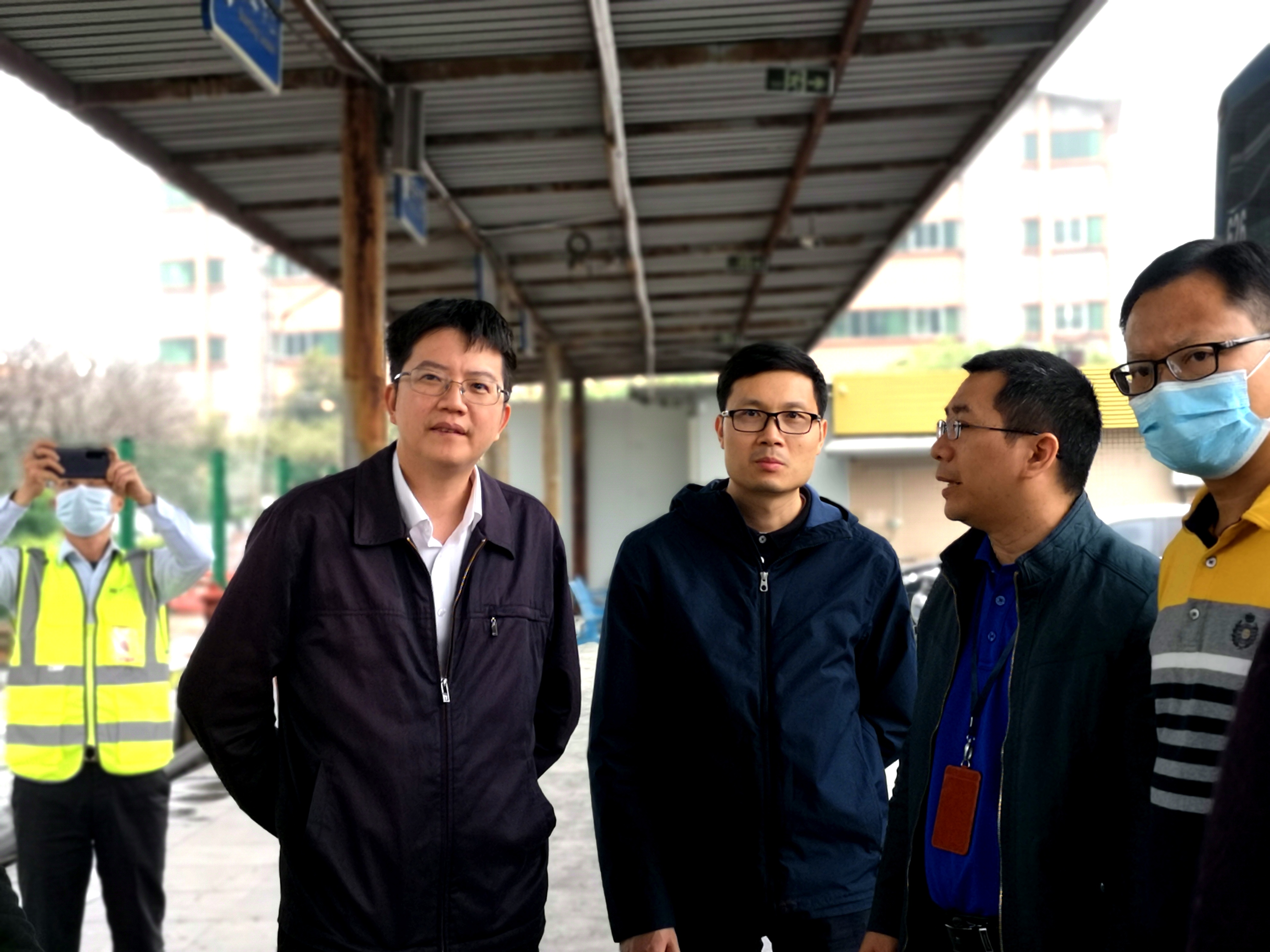 市发展改革局赴中堂镇开展电力领域安全检查和煤改气督导工作